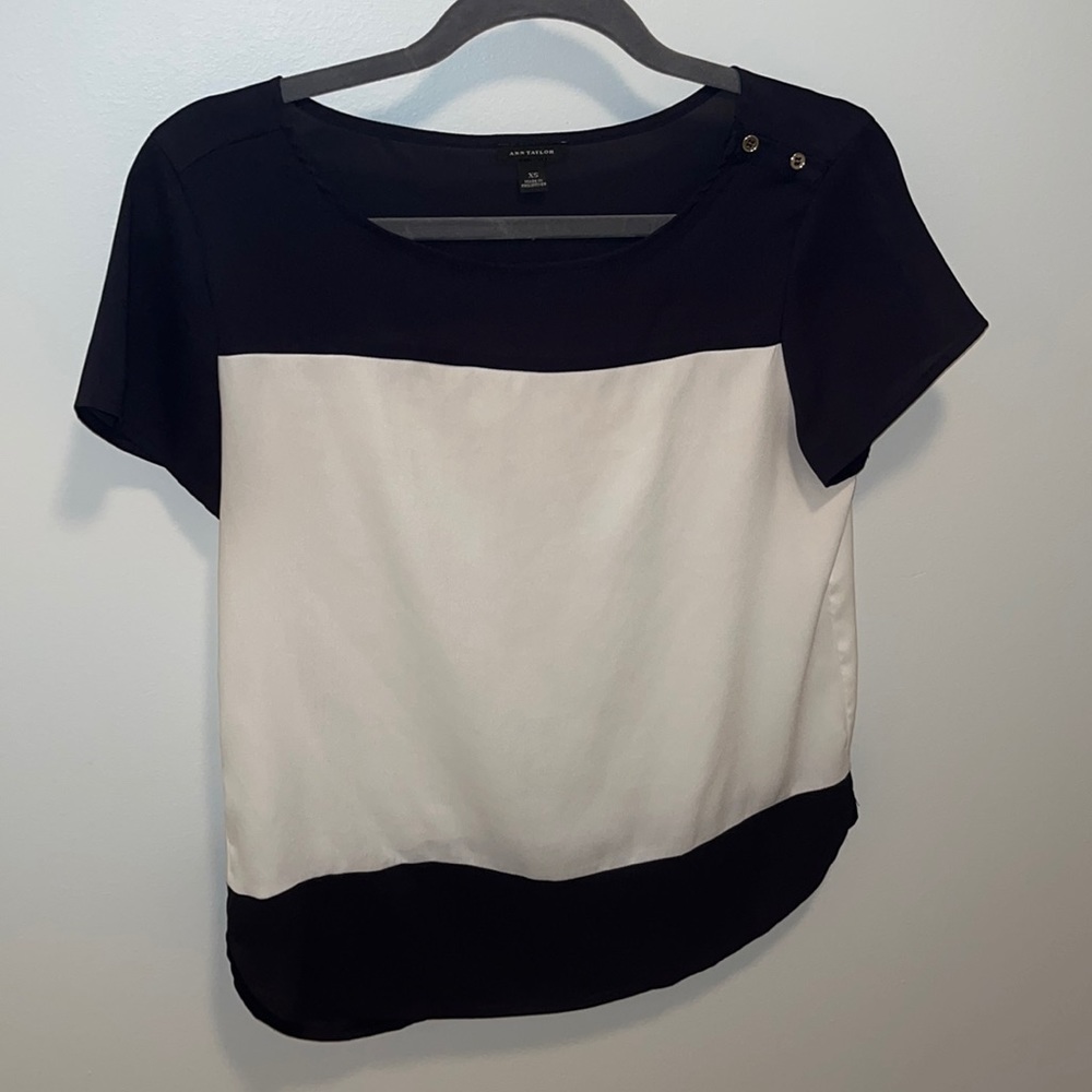 Short sleeve work blouse